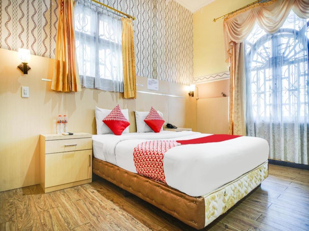 Oyo 1140 Hotel Tresya Tanjung Balai Tanjungbalai Ngoại thất bức ảnh