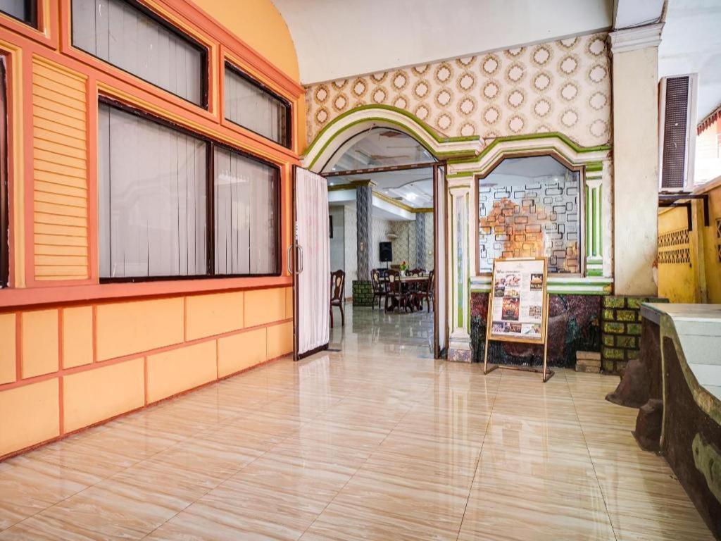 Oyo 1140 Hotel Tresya Tanjung Balai Tanjungbalai Ngoại thất bức ảnh